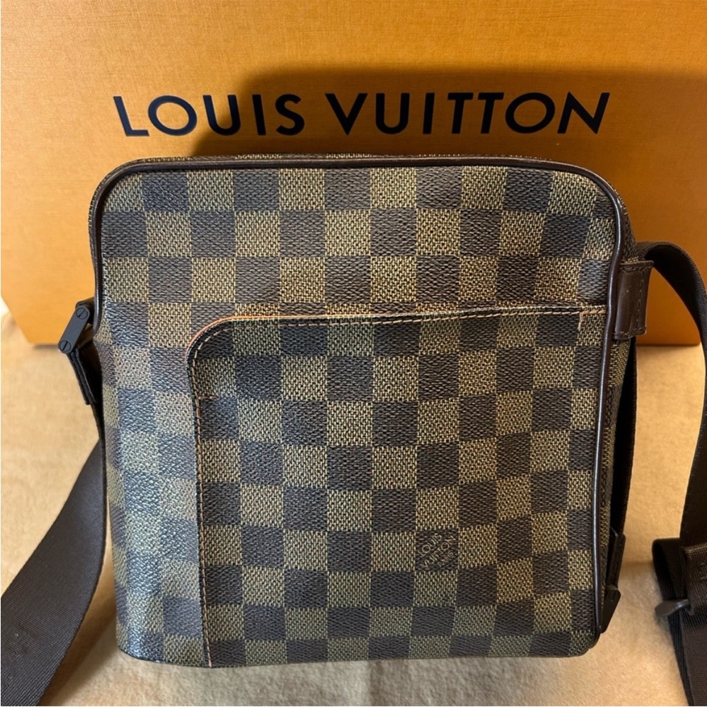 Louis Vuitton Crossbody Bag - Picture 12 of 15